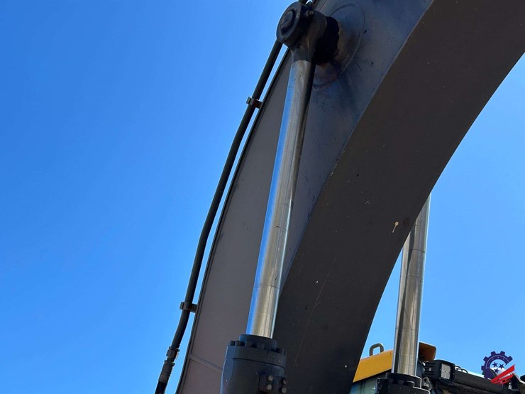 2018-volvo-ec220el-image-23