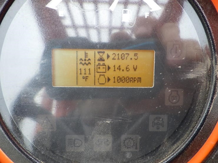 2018-jlg-8042-image-30