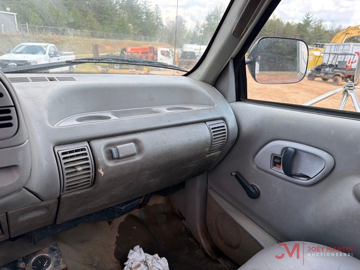 1997-chevrolet-3500-image-23