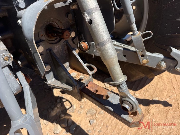 massey-ferguson-1736-image-16