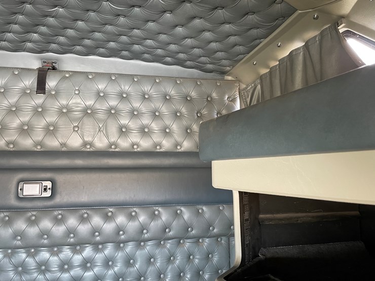 2000-kenworth-w900l-image-67