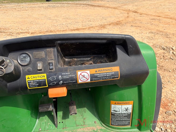 john-deere-gator-cx-image-13