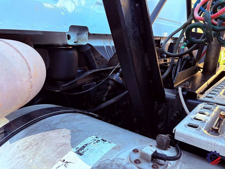 2008-volvo-vt-t/a-truck-tractor-image-24