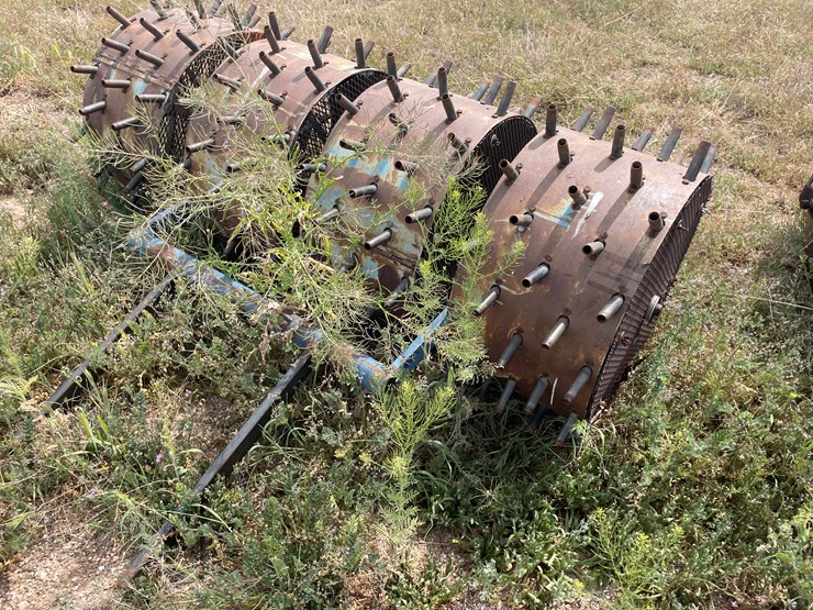 #4064-•-tow-behind-spike-aerator-image-7