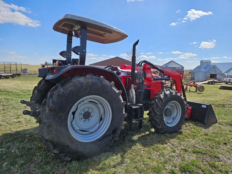massey-ferguson-4710-image-5