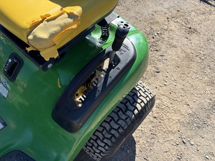 2016-john-deere-d110-image-15