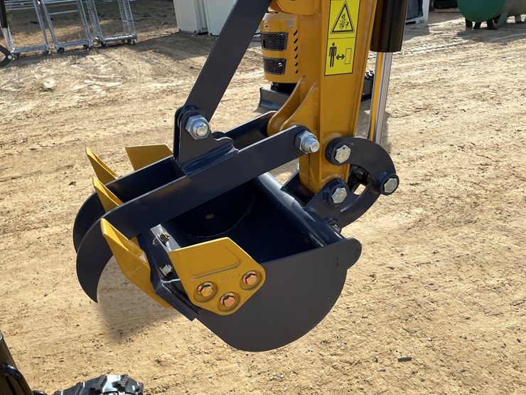 #1035-•-new-ats-rt15r-mini-excavator-image-27