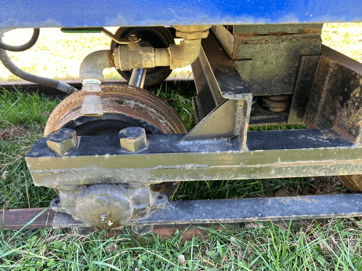 frick-steam-locomotive-with-track-image-207