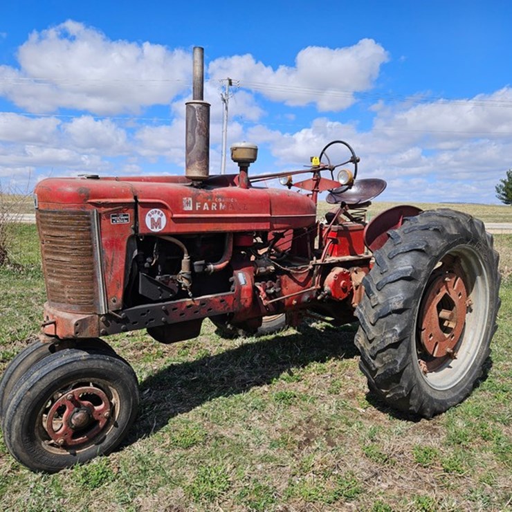 #525 • Farmall Super M Tractor
