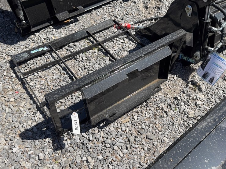 #6073-•-future-48"-dingo-land-plane-image-4