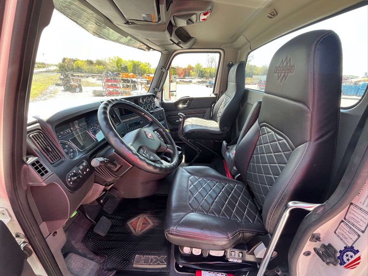 2024-international-hx520-image-85