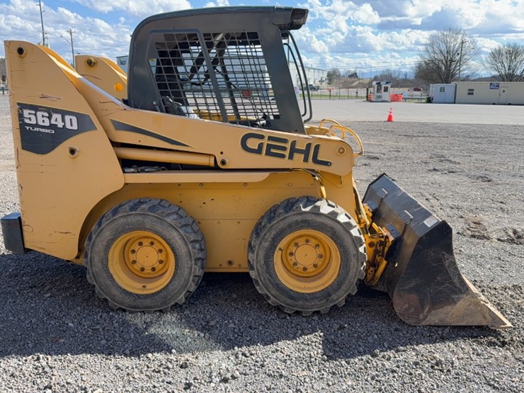 gehl-5640-image-4