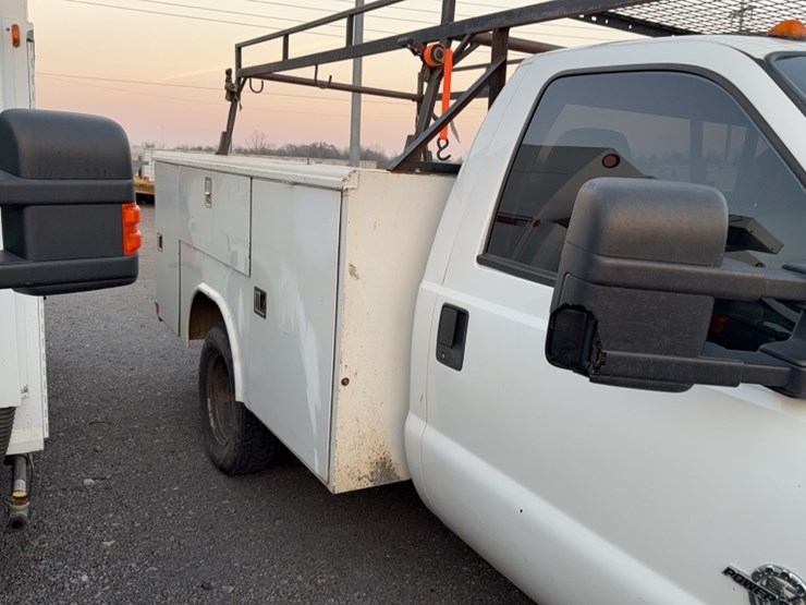 2011-ford-f350-image-5