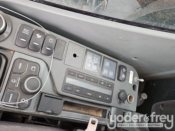 2022-doosan-dx225-lc-image-41