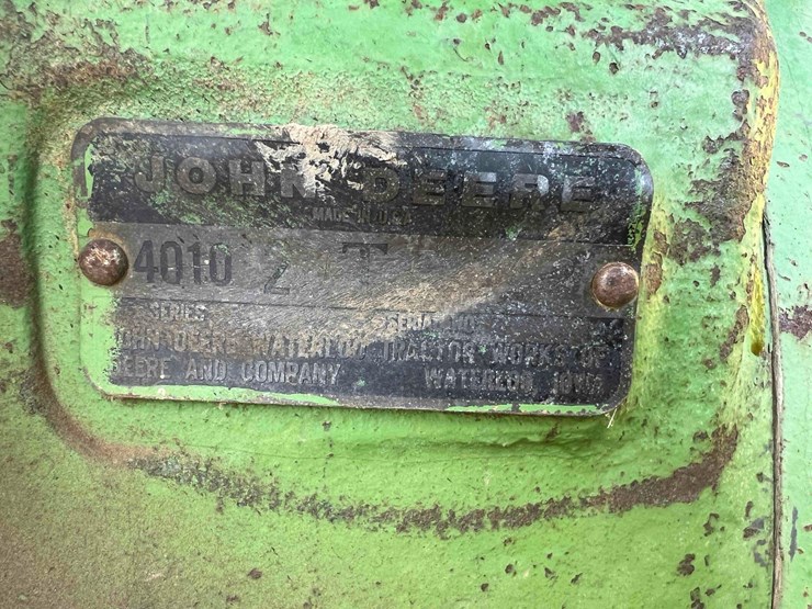 john-deere-4010-image-18