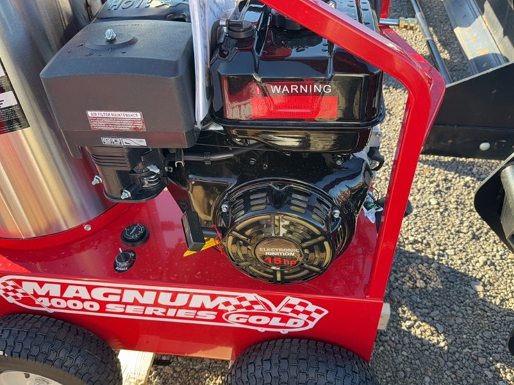#2069-•-magnum-4000-portable-pressure-washer-image-5