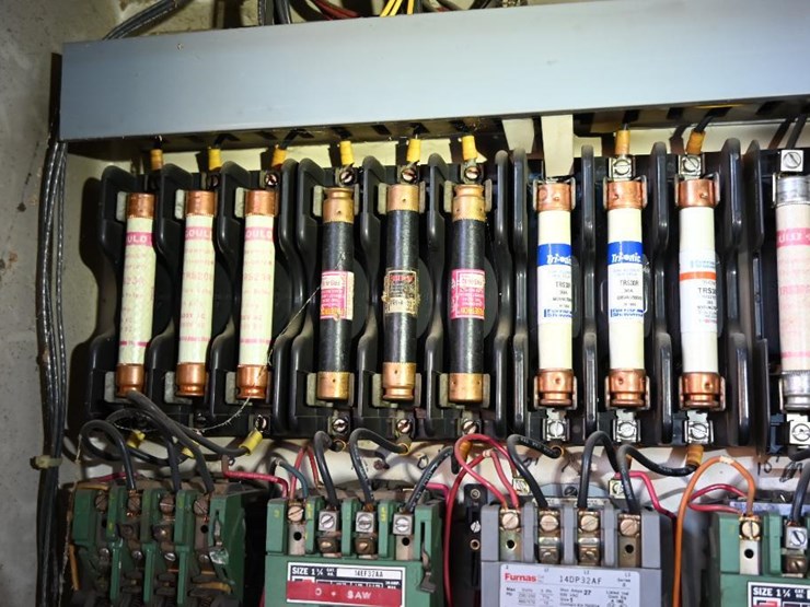 #170-•-corley-10-head-drop-saw-trimmer-image-12