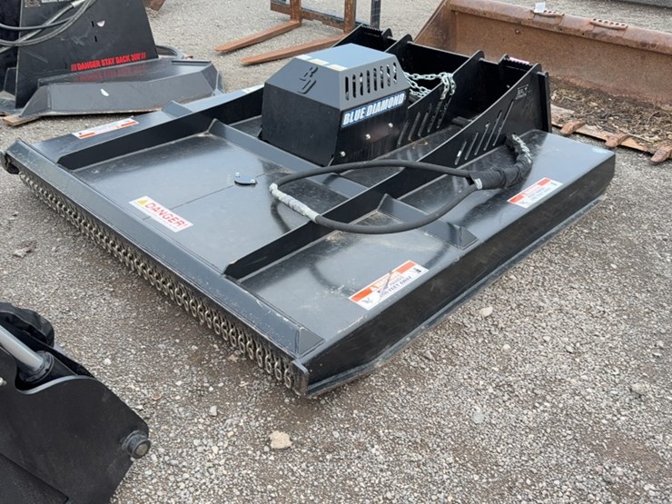 #2016-•-blue-diamond-72"-skid-steer-rotary-cutter-image-2