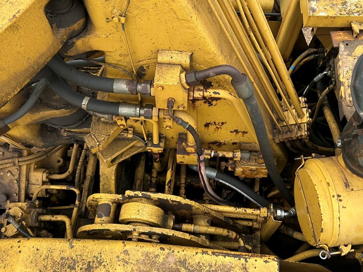 caterpillar-615c-image-61