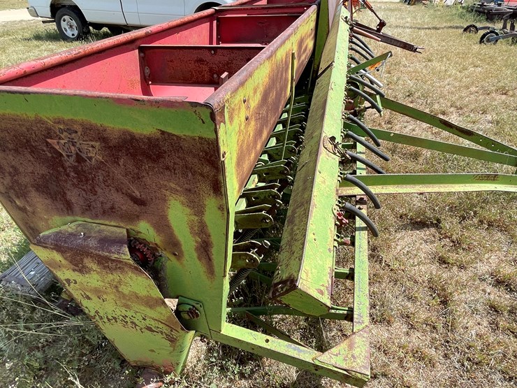 #4030-•-massey-fergusen-drill-image-7
