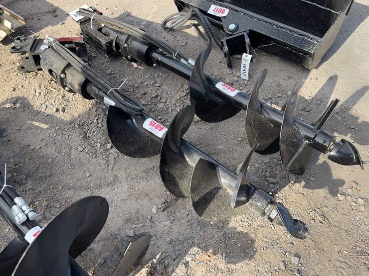 #6015-•-mini-excavator-post-hole-auger-image-4