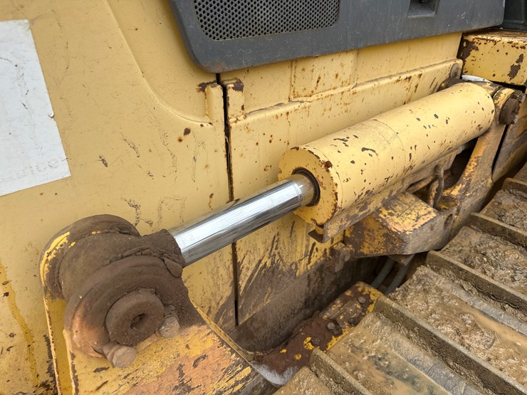 komatsu-d41p-6-image-15