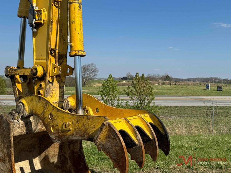 komatsu-pc210-lc-10-image-16