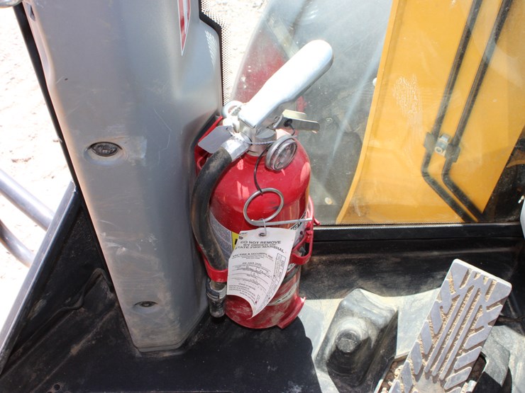 2021-deere-524p-image-53