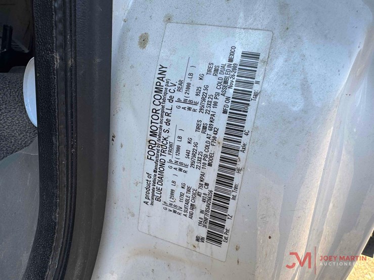 2009-ford-f750-xl-image-18