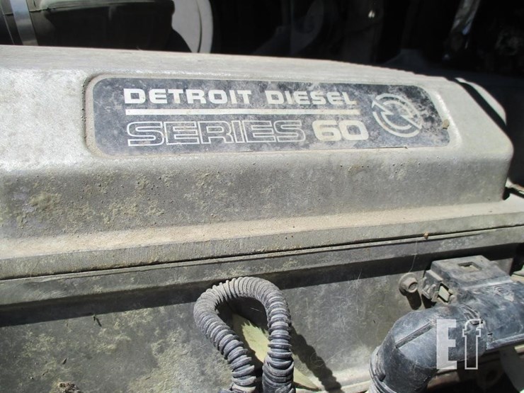 2009-freightliner-columbia-120-image-7