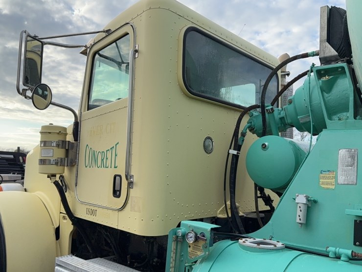 2007-peterbilt-357-image-14