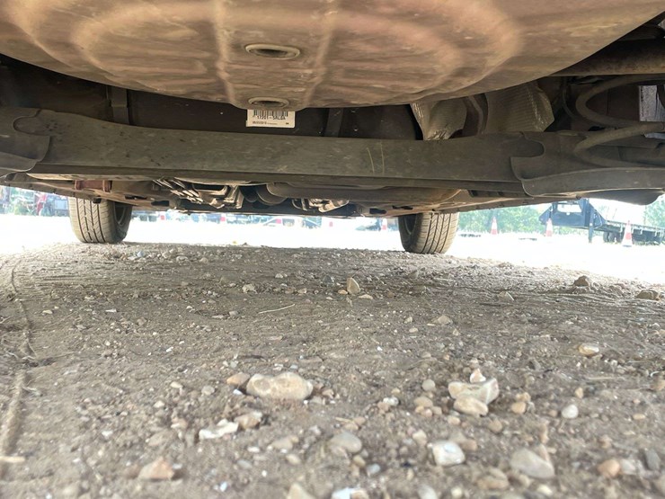 2019-nissan-versa-sv-4-door-sedan-(114,431-miles)-image-23