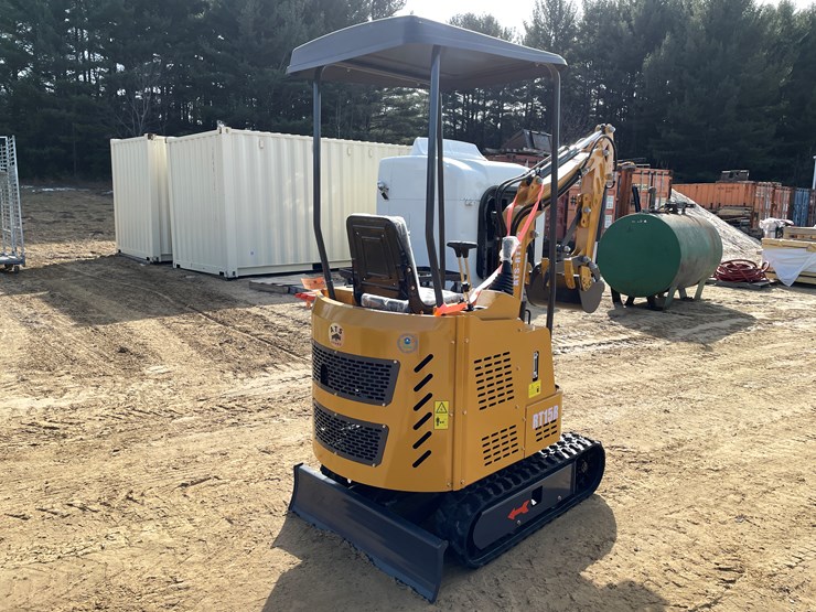 #1037-•-new-ats-rt15r-mini-excavator-image-5