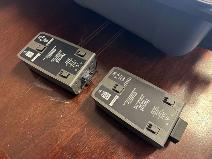 parrot-anafi-usa-foldable-drone-with-4k/thermal-camera-image-17