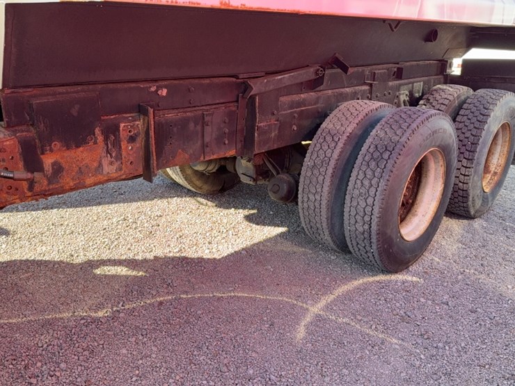 1998-international-4900-image-11