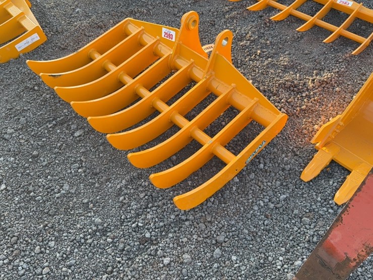 caterpillar-307-image-2