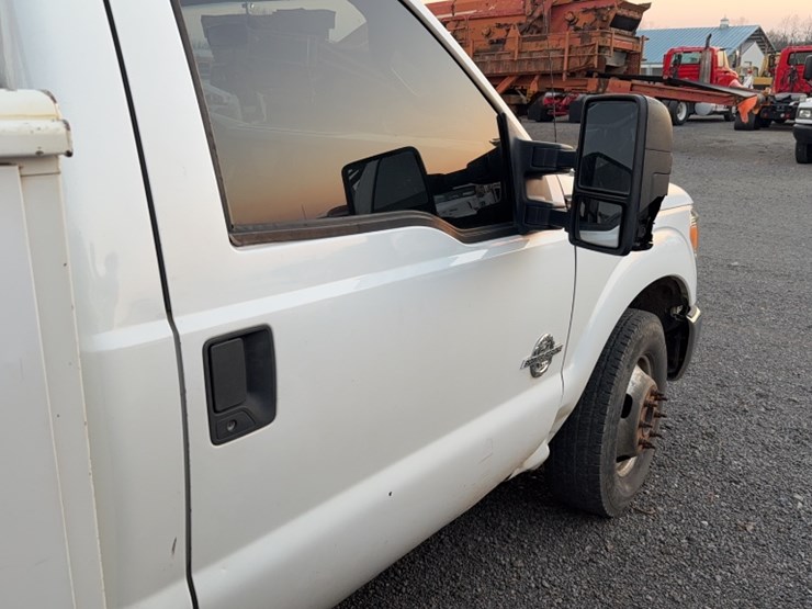 2011-ford-f350-image-6