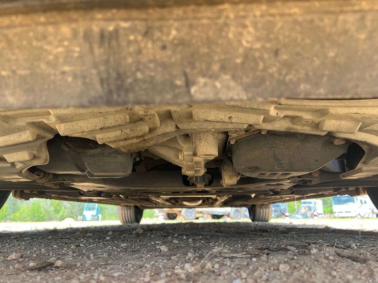 2017-nissan-sentra-sv-4-door-sedan-(169,691-miles)-image-22