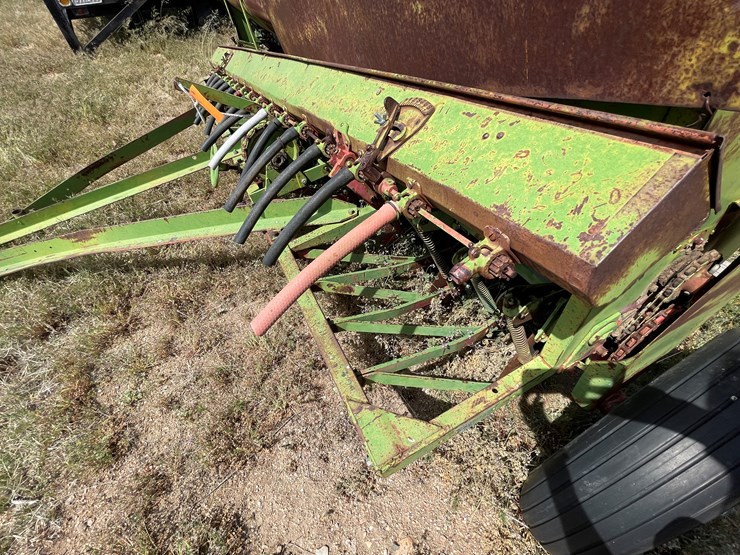 #4030-•-massey-fergusen-drill-image-20