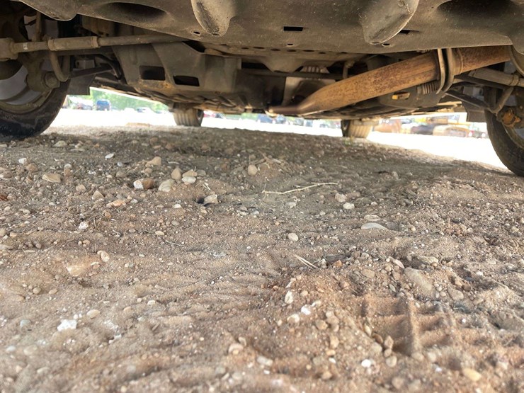 2013-toyota-avalon-hybrid-limited-4-door-sedan-(399,665-miles)-image-24