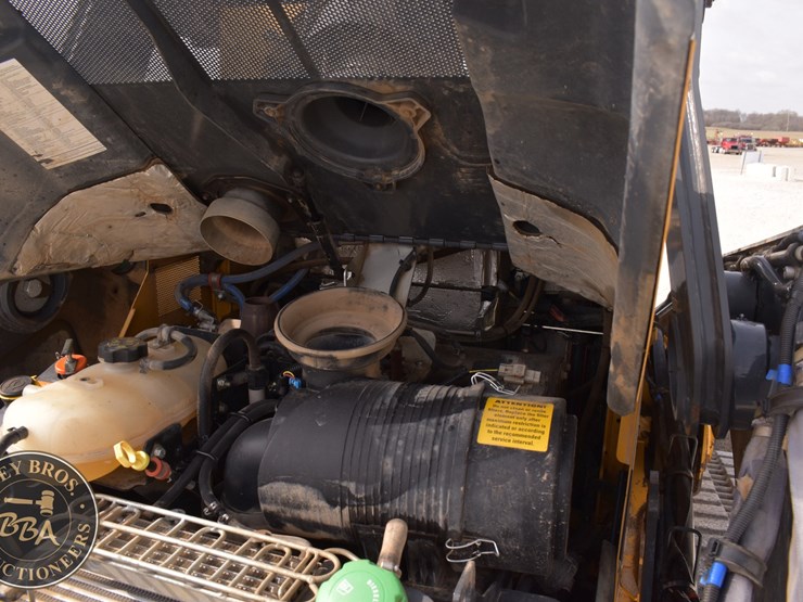 2023-deere-333g-image-31