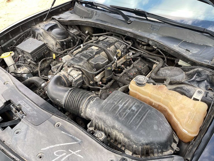 2017-dodge-charger-4-door-police-sedan-(79,558-miles)-image-7