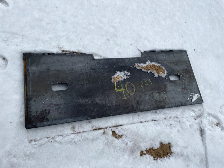 #2055-•-skid-steer-weldable-attachment-plate-image-7