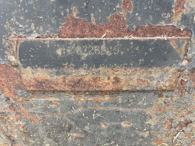 #4023-•-mini-bobcat-bucket-image-5