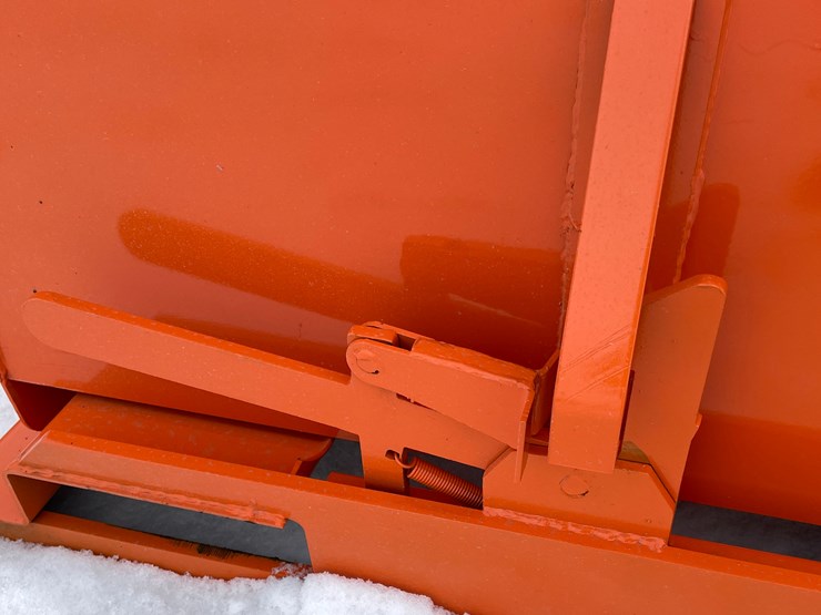 #2003-•-2-yard-self-dumping-hopper-image-13