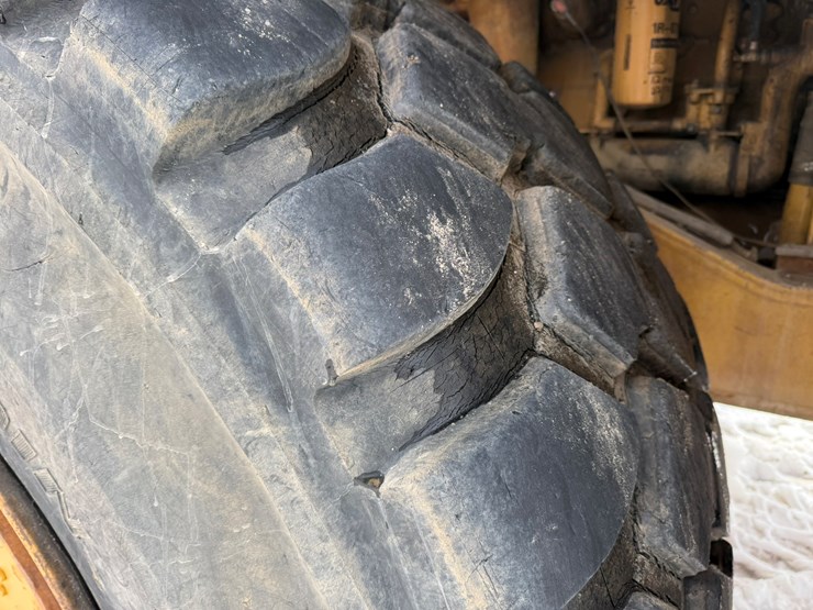 caterpillar-980g-image-87