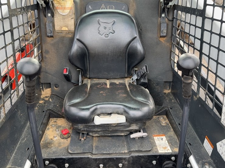 2018-bobcat-s570-image-13