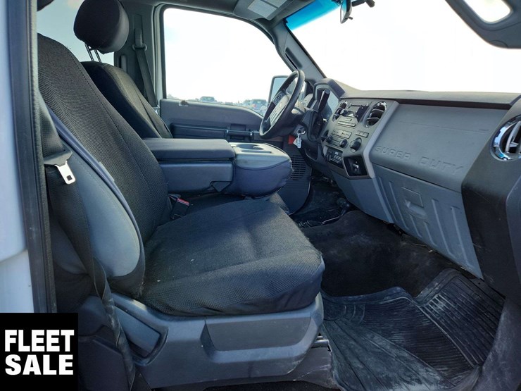 2015-ford-f550-image-18