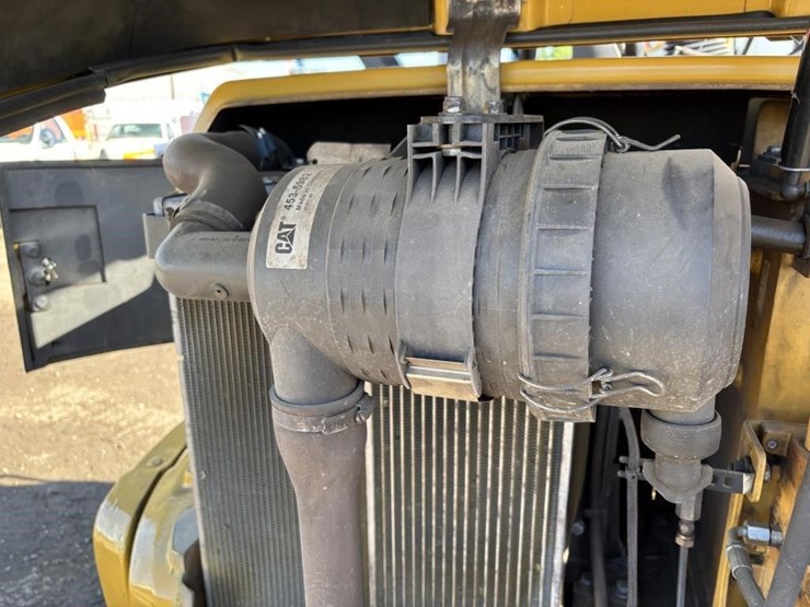 2015-caterpillar-305.5e2-cr-image-40