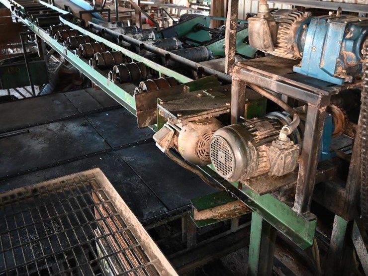 #166-•-roll-case-image-1